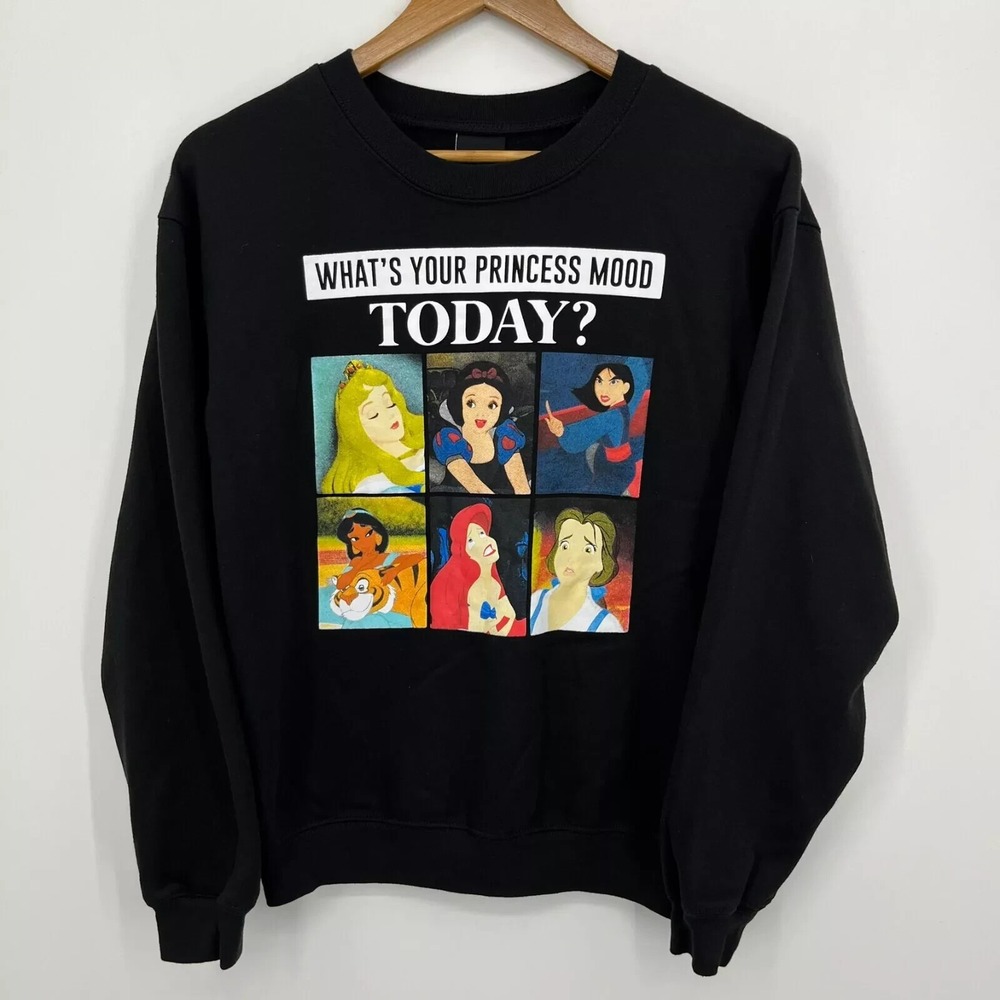 Disney Princess Sweatshirt Women's Juniors S Black Long Sleeve‎ Crew Neck Logo
